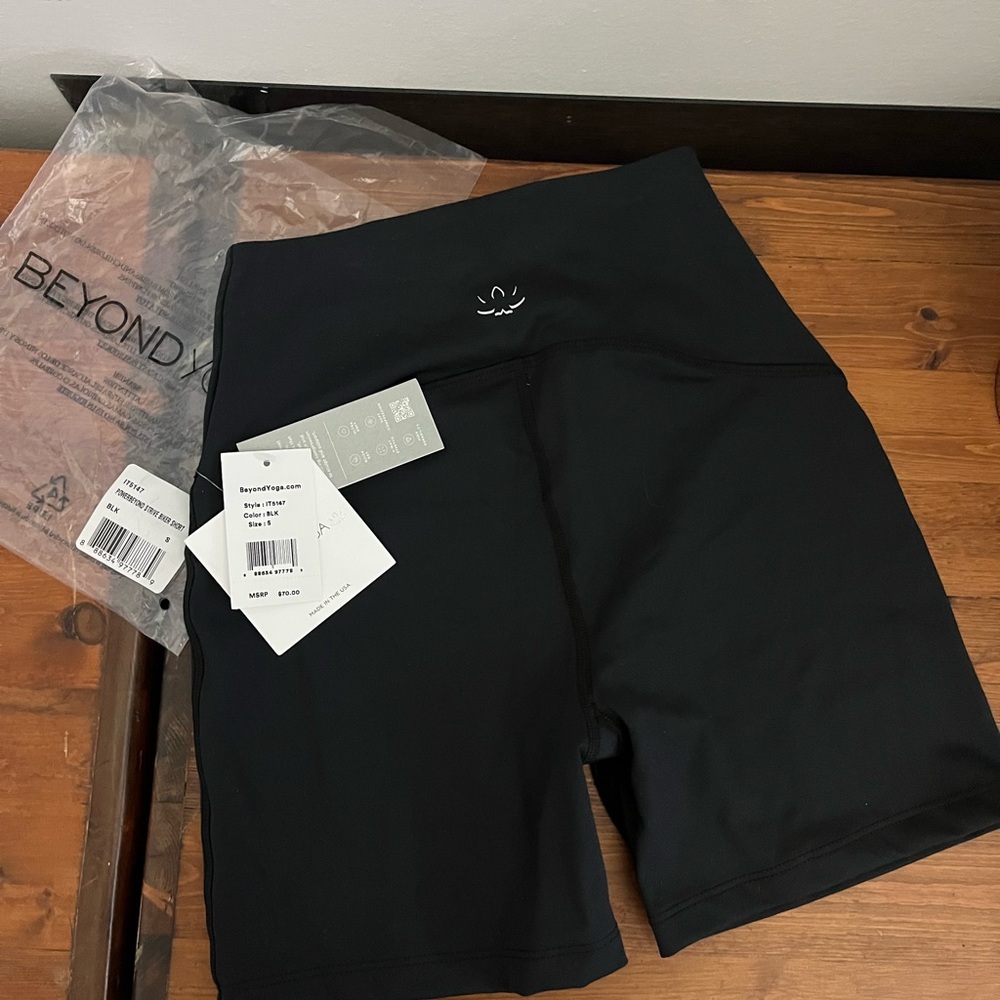 Beyond Yoga POWERBEYOND Strive Bike Shorts